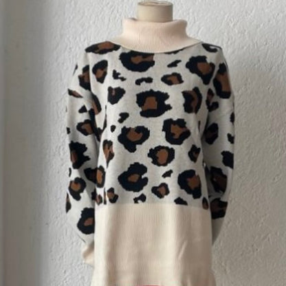 1062411  Sweater animal print