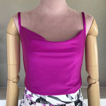 1050953  Blusa tirantes magenta